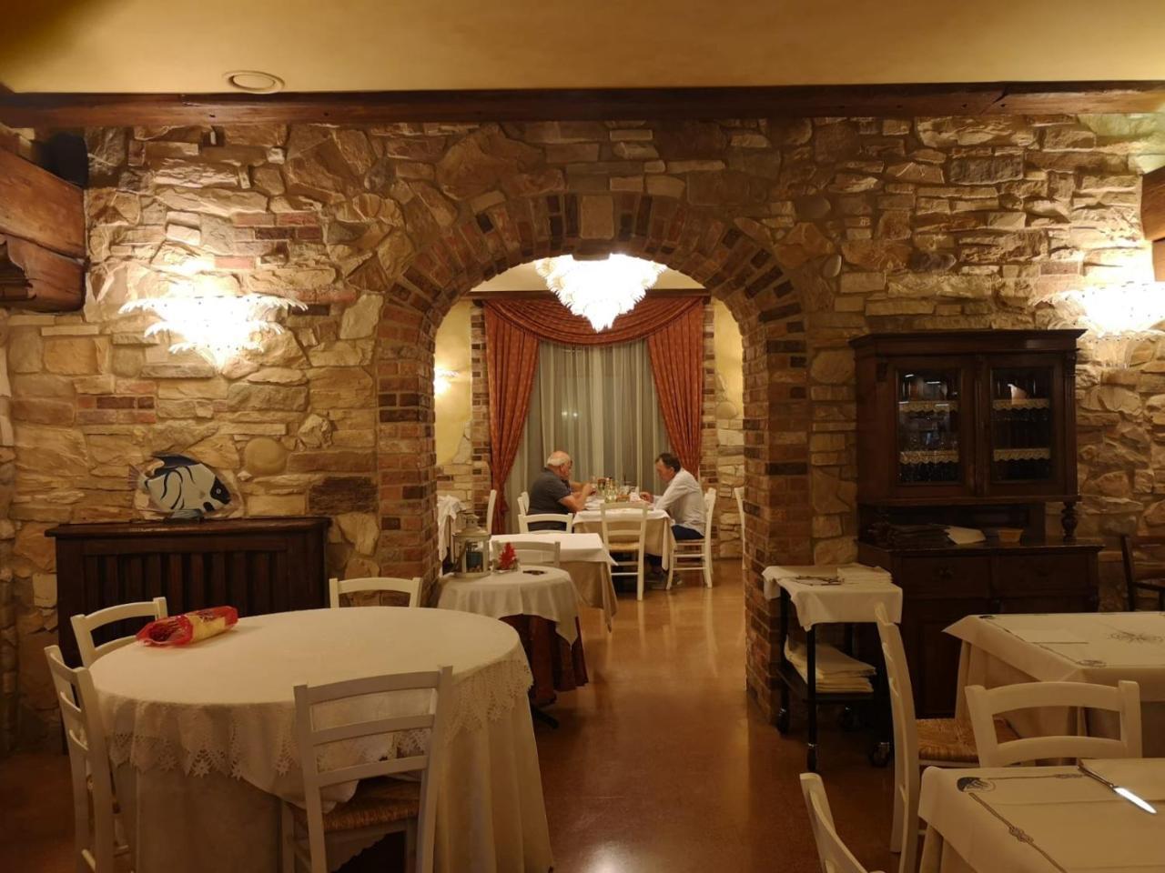 Locanda Ferrari Goro Exterior foto